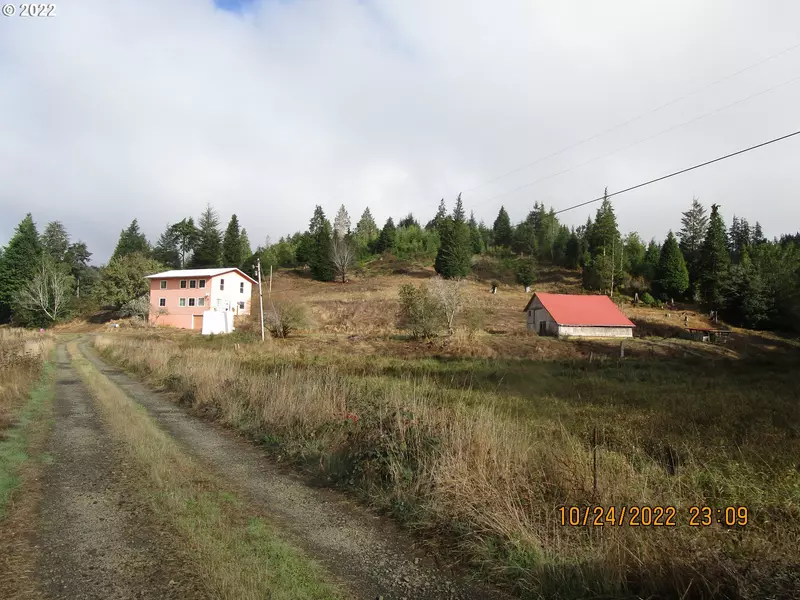 58894 OLD RAILROAD GRADE RD, Coquille, OR 97423