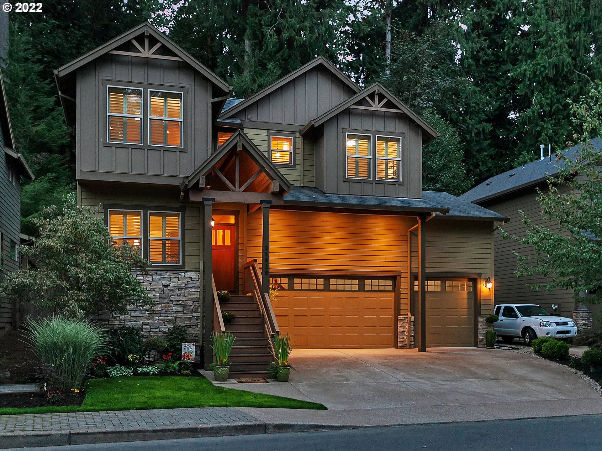 Sandy, OR 97055,35828 CHINOOK ST