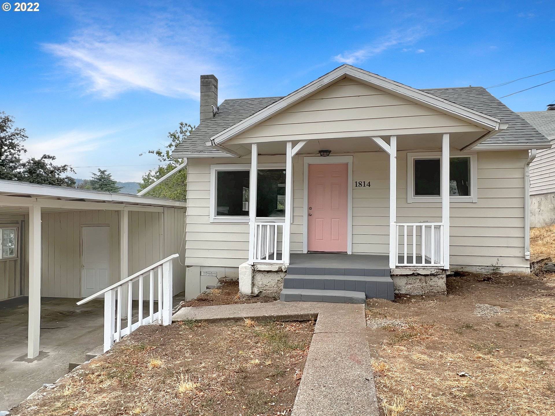 1814 SE GILES ST, Roseburg, OR 97470