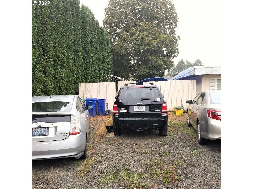 Gresham, OR 97080,1223 SE BARNES RD