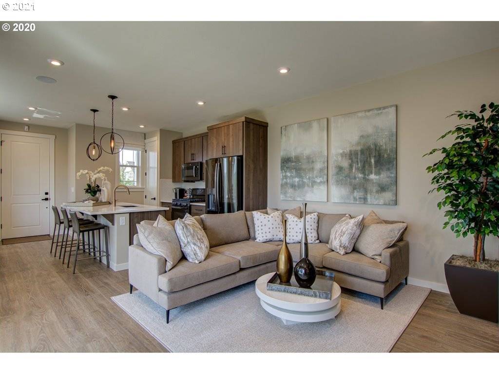Hillsboro, OR 97123,8257 SE Kinnaman ST