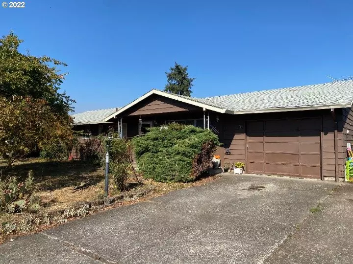 Molalla, OR 97038,811 E 6TH ST