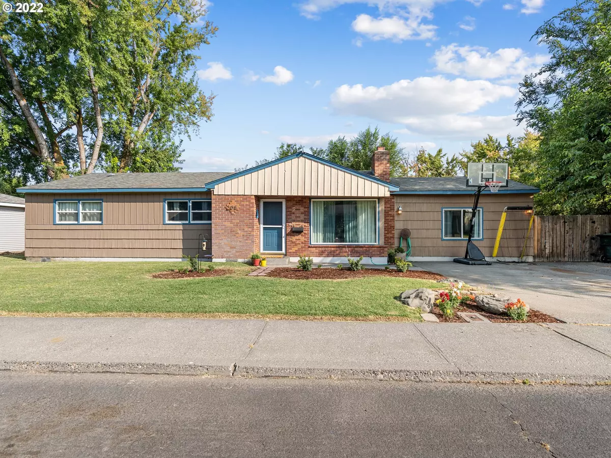 Hermiston, OR 97838,208 W LAIRD AVE