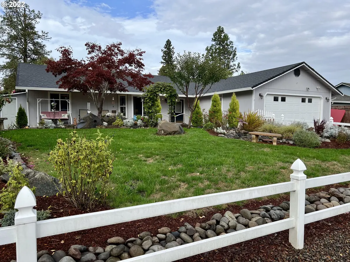 25133 ALLURE AVE, Veneta, OR 97487