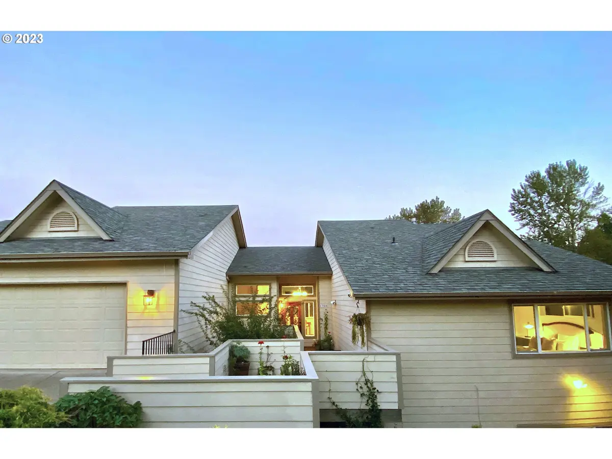 Eugene, OR 97405,1766 W 25TH AVE