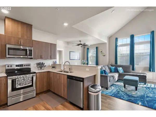 17137 SW APPLEDALE RD #303, Beaverton, OR 97007