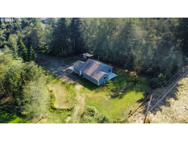 39782 Burnside LOOP, Astoria, OR 97103