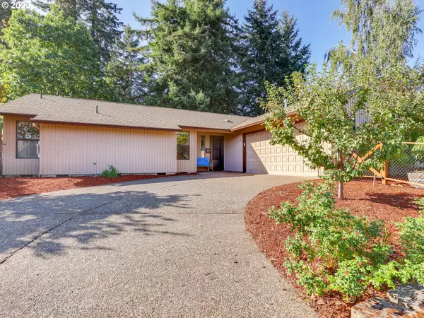 4202 SE NORTHRIDGE DR, Milwaukie, OR 97222