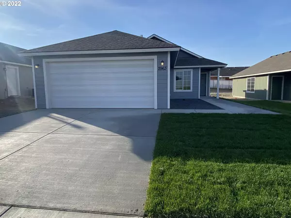 2963 HIGH DESERT LOOP, Umatilla, OR 97882