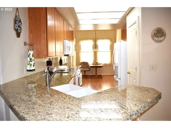 Eugene, OR 97401,491 COVEY LN