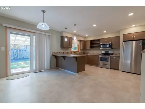 Gresham, OR 97080,1600 SE 9TH ST