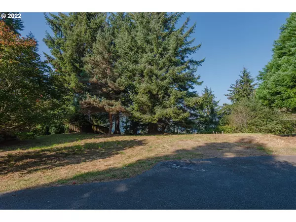 North Bend, OR 97459,0 ROBIN LN