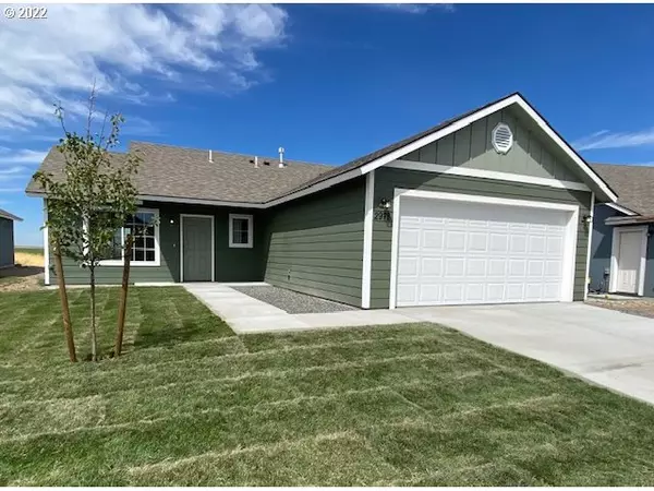 2978 High Desert LOOP, Umatilla, OR 97882