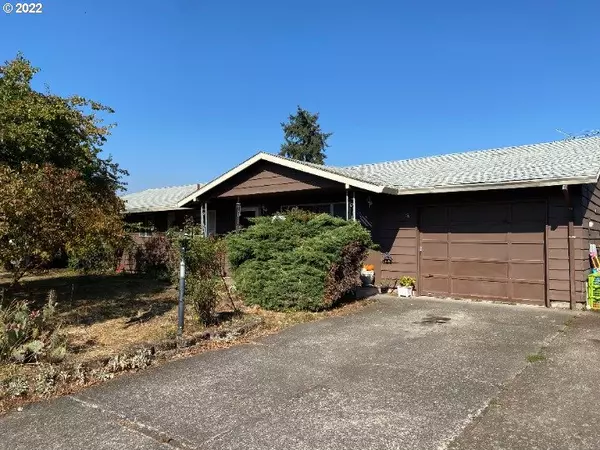 811 E 6TH ST, Molalla, OR 97038