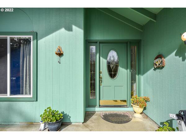 Eugene, OR 97405,133 BRAE BURN DR