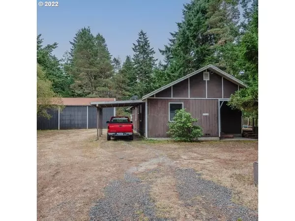 69015 WILDWOOD RD, North Bend, OR 97459