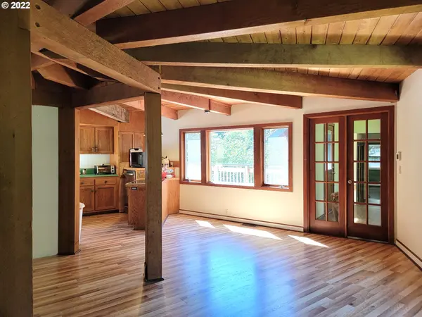 Naselle, WA 98638,372 Salmon Creek RD