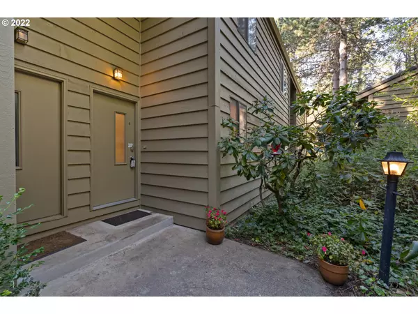 Lake Oswego, OR 97035,6 CERVANTES CIR