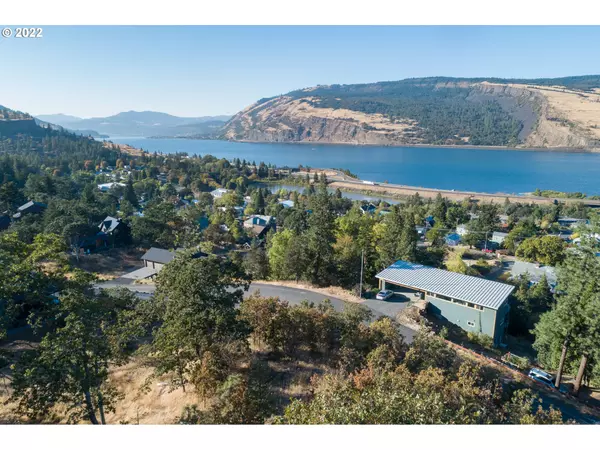 Fifth AVE #2, Mosier, OR 97040