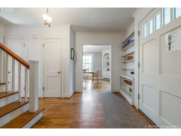 Eugene, OR 97405,1066 E 22nd AVE