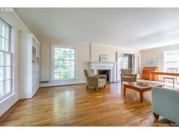 Eugene, OR 97405,1066 E 22nd AVE