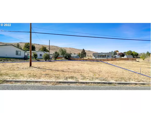 Baker City, OR 97814,103 Foothill DR