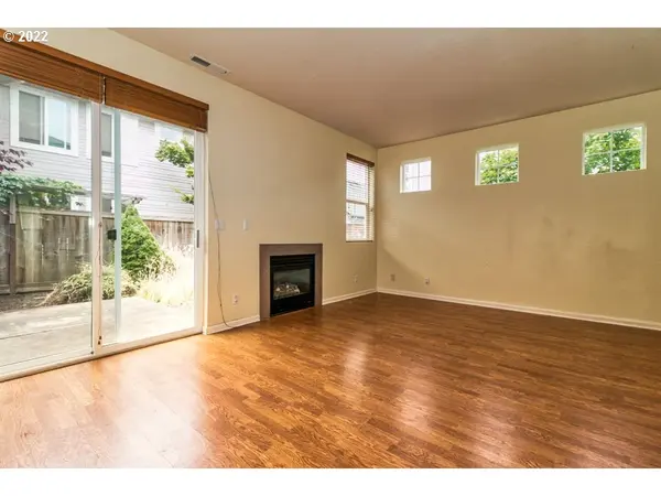 Eugene, OR 97402,1656 HAMLET LN