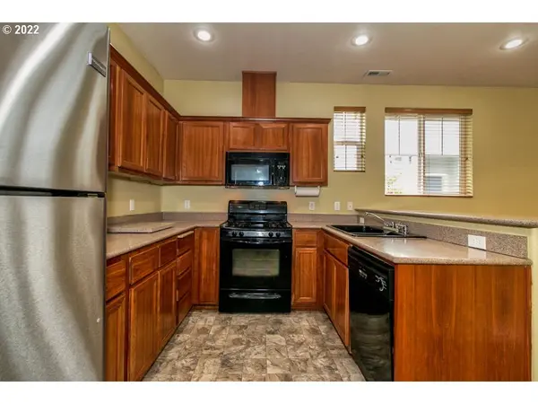 Eugene, OR 97402,1656 HAMLET LN