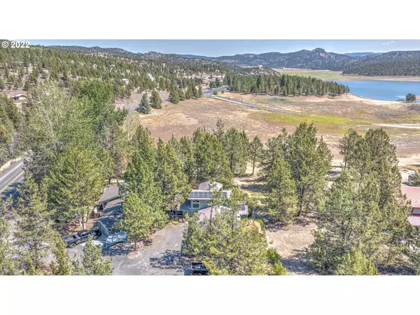 Prineville, OR 97754,432 NE LAKEFRONT LN