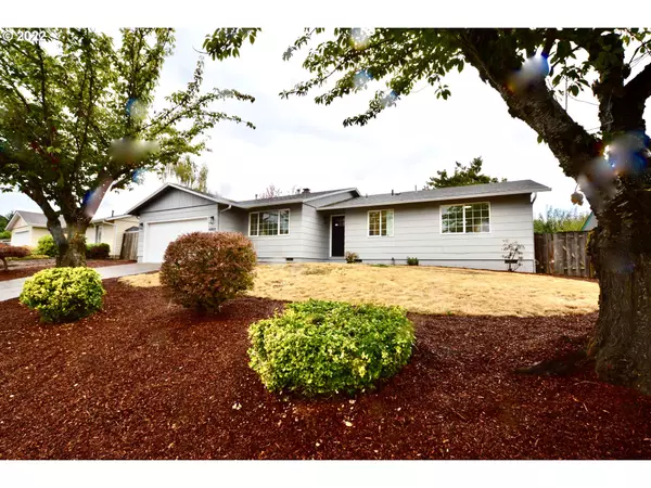 Salem, OR 97305,4863 OAK PARK DR