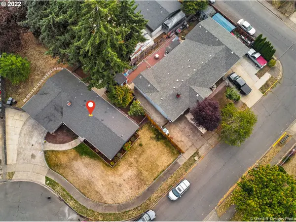 461 S 39TH PL, Springfield, OR 97478