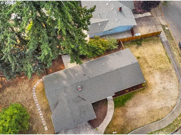 461 S 39TH PL, Springfield, OR 97478