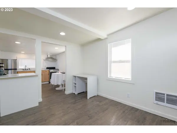 135 38TH ST, Springfield, OR 97478