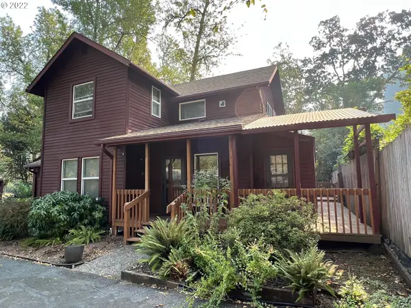 870 MARTIN ST, Eugene, OR 97405