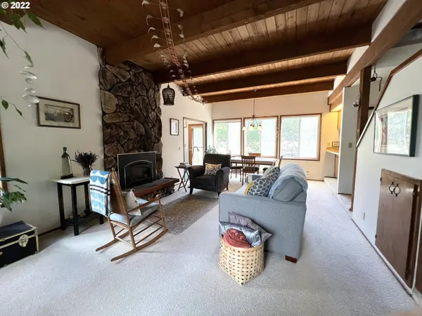 870 MARTIN ST, Eugene, OR 97405