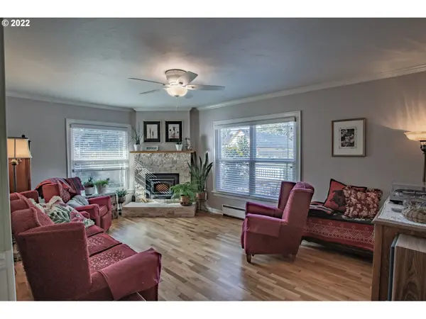 1401 N PARK AVE, Eugene, OR 97404