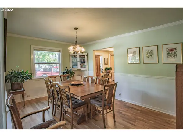 1401 N PARK AVE, Eugene, OR 97404