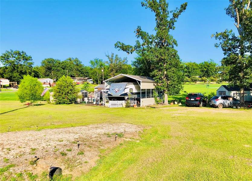 287 Waterfront Row, Quitman, TX 75783