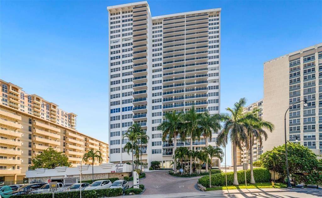 Hallandale Beach, FL 33009,3140 S Ocean Dr  #208