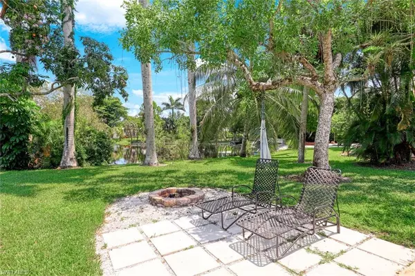 Naples, FL 34102,1245 8th TER N