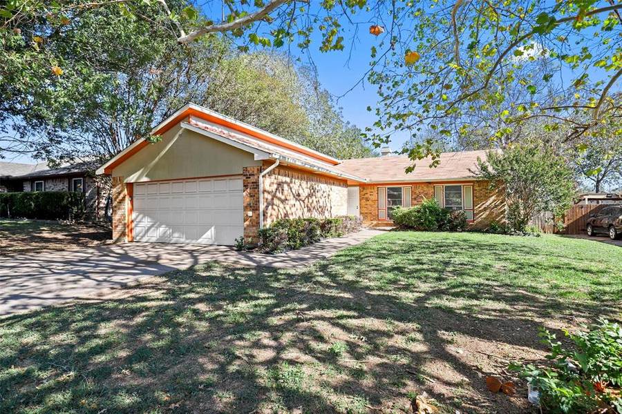 10152 Buffalo Grove Road, Fort Worth, TX 76108