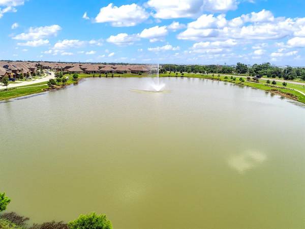 2500 Cerro Ranch Road, Aubrey, TX 76227