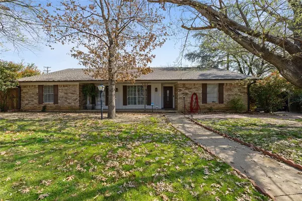 2604 Huntington Drive, Denton, TX 76209