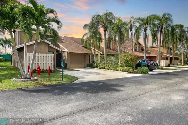 Boca Raton, FL 33428,22423 Thousand Pines Ln  #22423