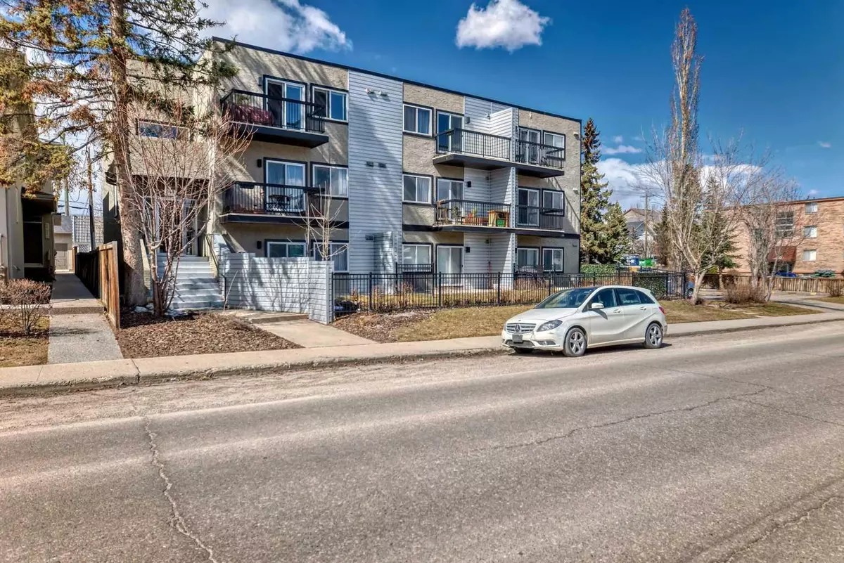 Calgary, AB T3E 2K3,2411 29 ST SW #201