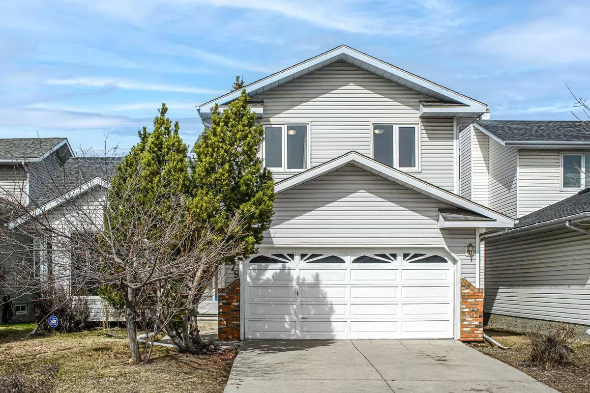 Calgary, AB T3G 3N1,279 Hawkwood DR NW