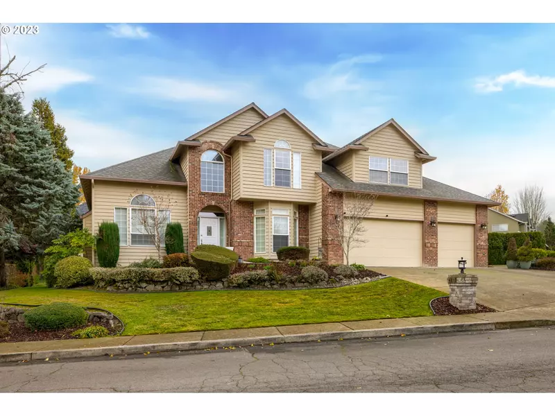 4815 NW 139TH LOOP, Vancouver, WA 98685