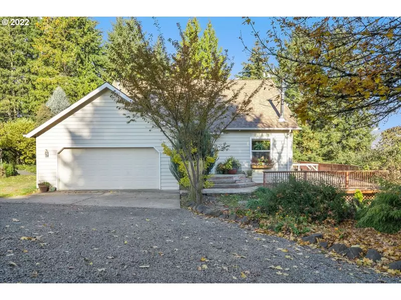 10623 NE FOX FARM RD, Dundee, OR 97115