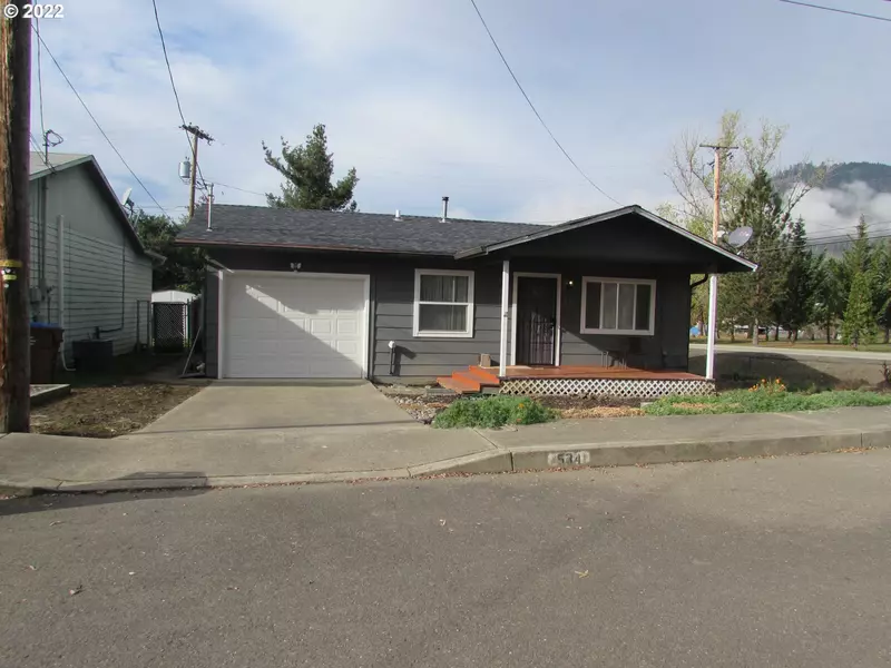 534 NE PERKINS AVE, Myrtle Creek, OR 97457