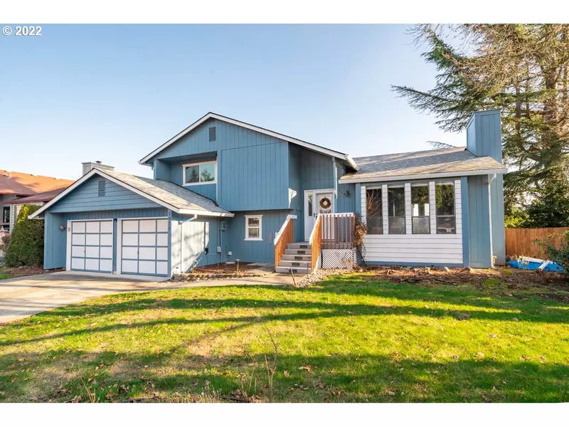 1911 SE PARK CREST AVE, Vancouver, WA 98683